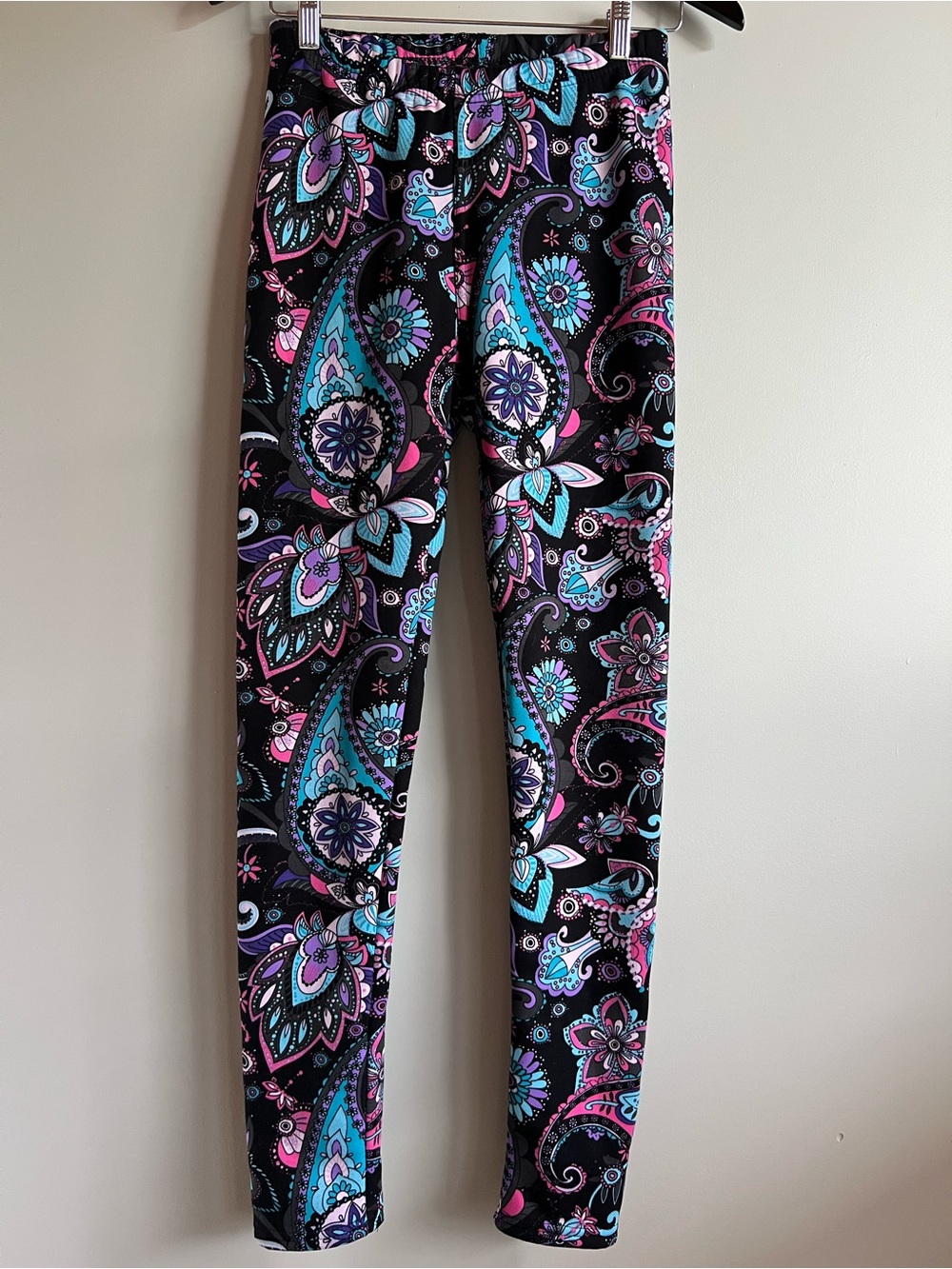 Just Cozy Paisley Fleece Lined Colourful Print Leggings Women’s Medium/Large